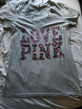LOVE PINK bling Logo V-Neck Tee - Grey & Pink